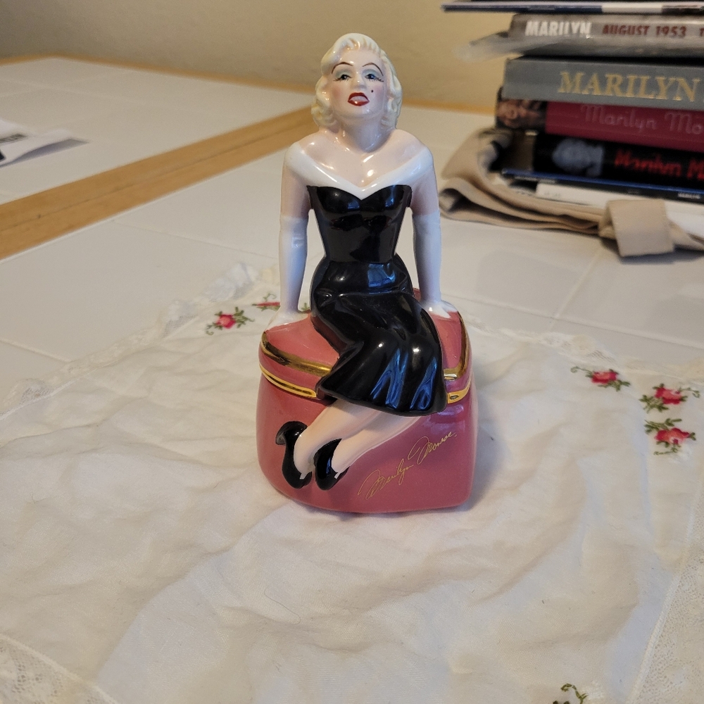 Marilyn Monroe Salt and Pepper Shakers